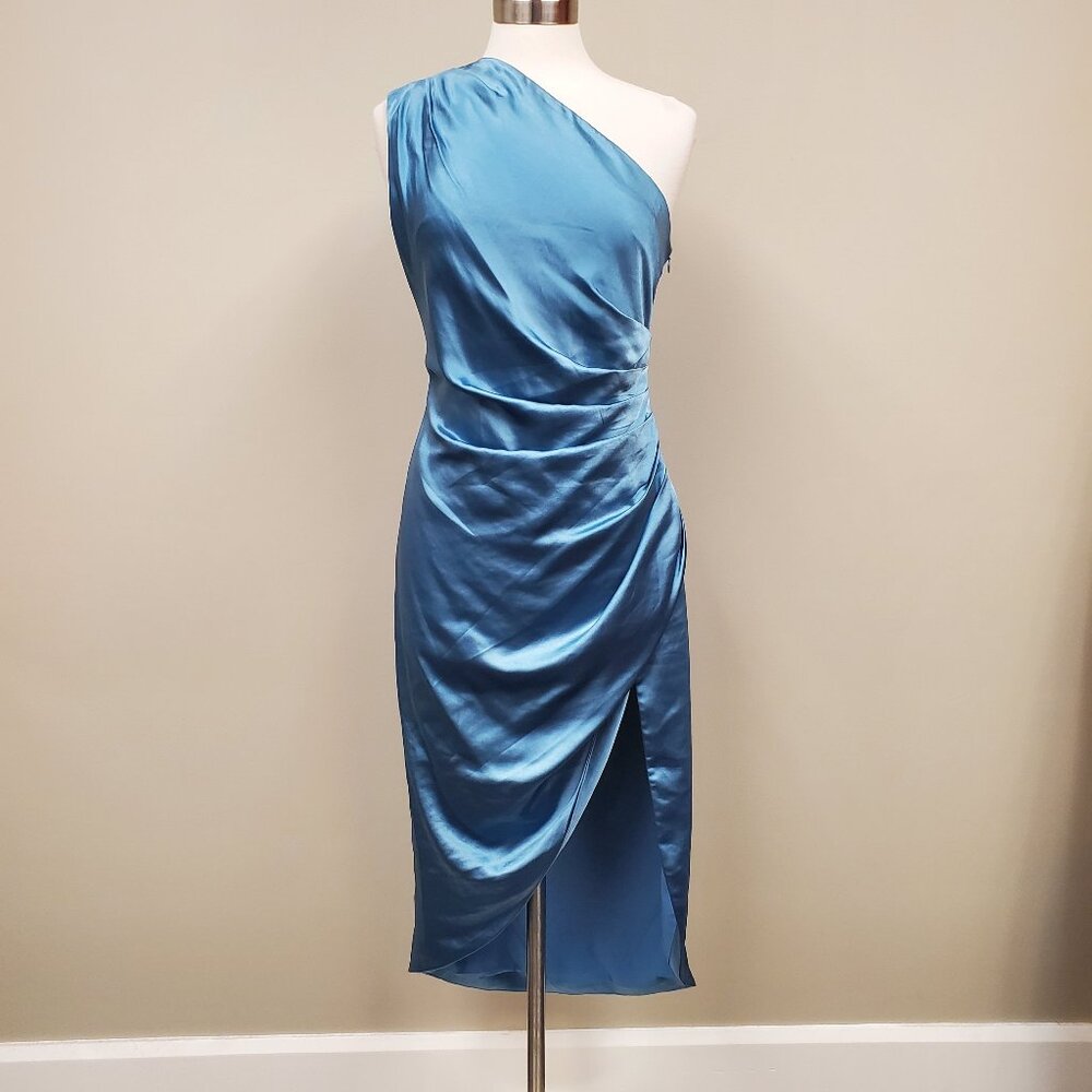 Elliatt Cassini One shoulder slit leg Dress Size Medium NWT